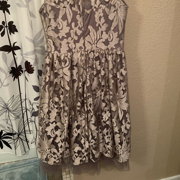 Golden mid length prom dress - Picture 2 of 3